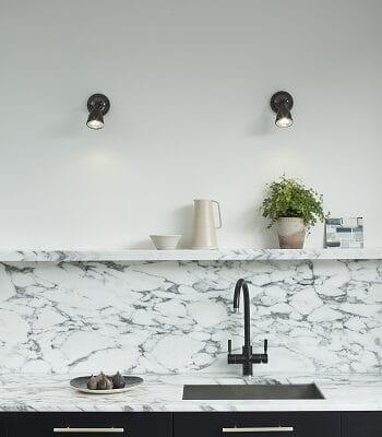 Spotlight med skjerm - Værbitt messing