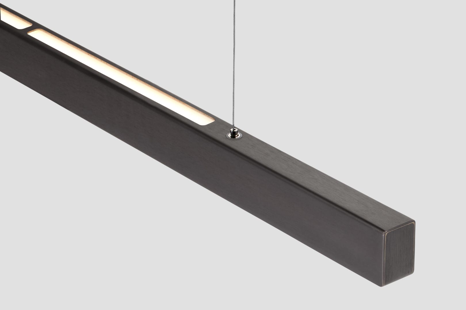 Anour I Model - AURA